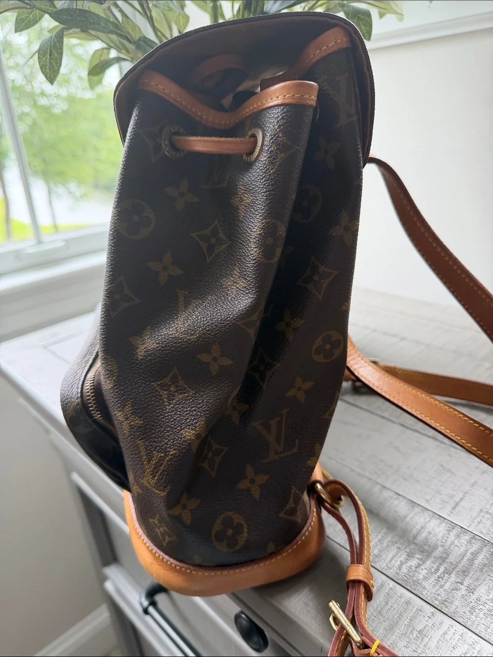 LOUIS VUITTON AUTHENTIC Vintage Monogram Canvas Backpack with Tan Trim